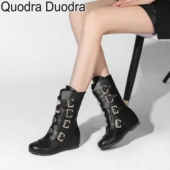 novas botas de inverno mulheres quentes de pelúcia sapatos Meados de Bezerro saltos altos de moda de neve Metal decoração fivela sólido punk plus size 43 48