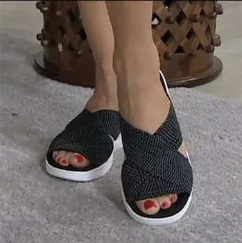 2022 Chinelos Mulheres Casuais Sapatos De Plataforma Sandálias Femininas Slides Sólido Conforto Flats Plus Size Cruz De Verão De Praia, Chinelos De Senhoras
